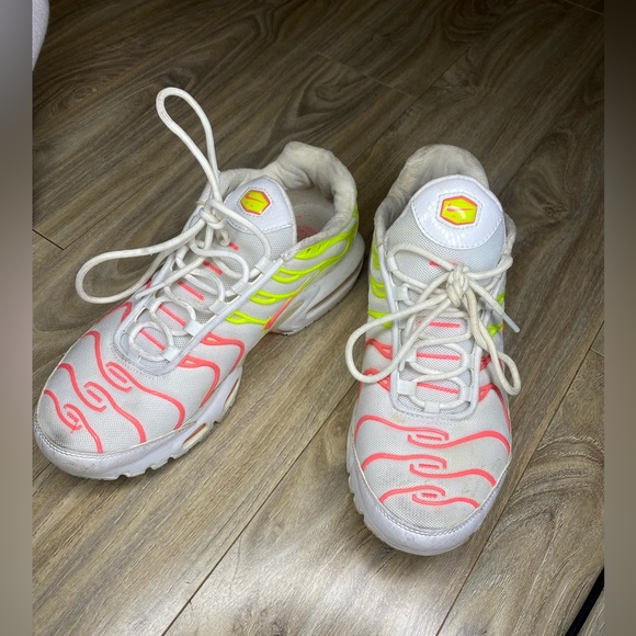 Women’s Nike air max plus - Picture 5 of 13